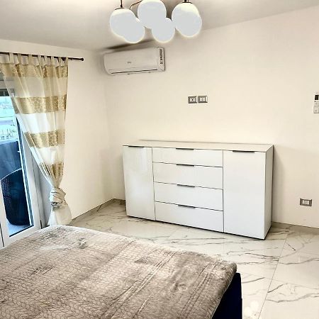 Appartamento Al Mare Montepaone Lido Екстер'єр фото