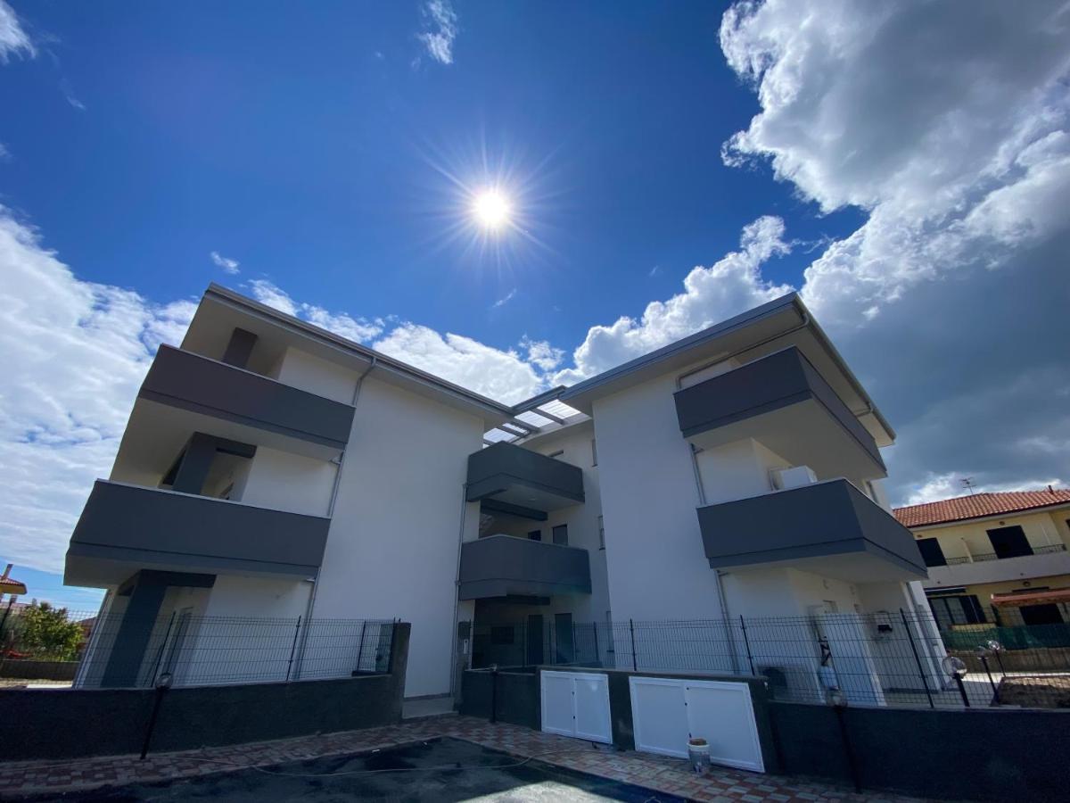 Appartamento Al Mare Montepaone Lido Екстер'єр фото